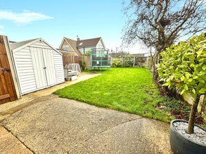 MEDE WAY - click for photo gallery